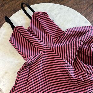 Vixen Micheline Pitt Large Dollface dress